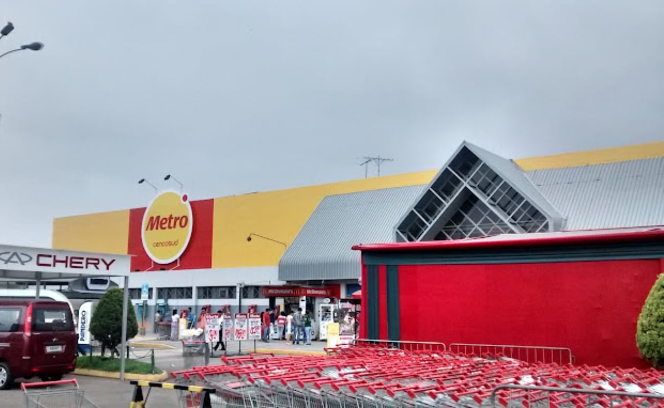 Metro La Hacienda anunció que reabre sus puertas tras las molestias ocasionadas el fin de semana.