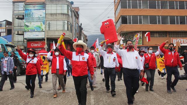 Hay 249 militantes de Perú Libre que figuran en los planillones del Movadef