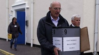 Islas Malvinas: abren los centros de votación para el referendo