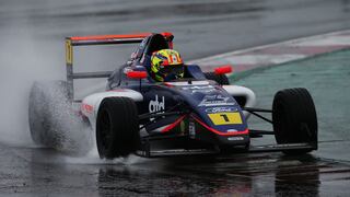 Matías Zagazeta: el joven piloto de 16 años listo para conquistar los circuitos británicos en la F4