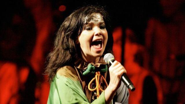 Facebook: cantante Björk envió carta contra sexismo en medios