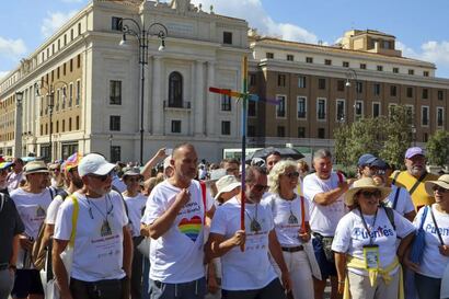 El Vaticano recibe el primer gran peregrinaje LGBT+ oficial en el marco del Jubileo