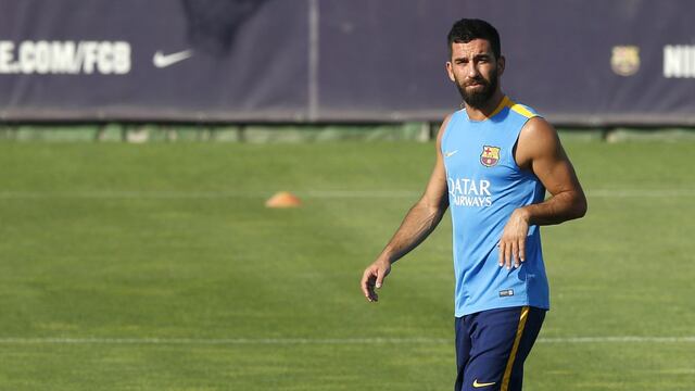 Barcelona reinició prácticas con Arda Turan, pero sin Messi