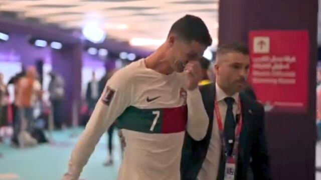 El llanto desconsolado de Cristiano Ronaldo tras quedar eliminado de Qatar 2022 | VIDEO