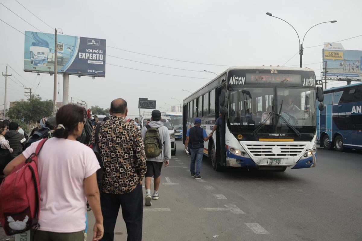 Trasporte público circula con normalidad pese a paro de transportistas convocado por un grupo de empresas. Foto: GEC