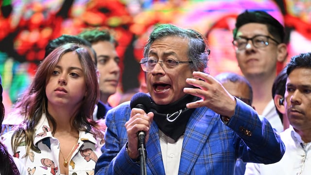 Petro dice que el gobierno de De la Espriella será “breve” e insiste en un supuesto fraude en Colombia