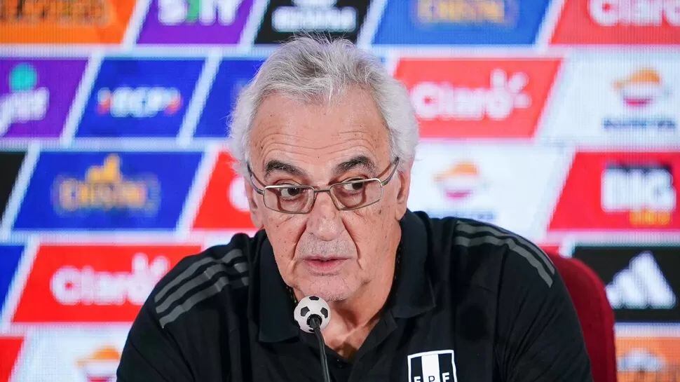 Además, el seleccionador nacional señaló que la clasificación se escapa ante Canadá: “Es el partido que más merecimos ganar”.