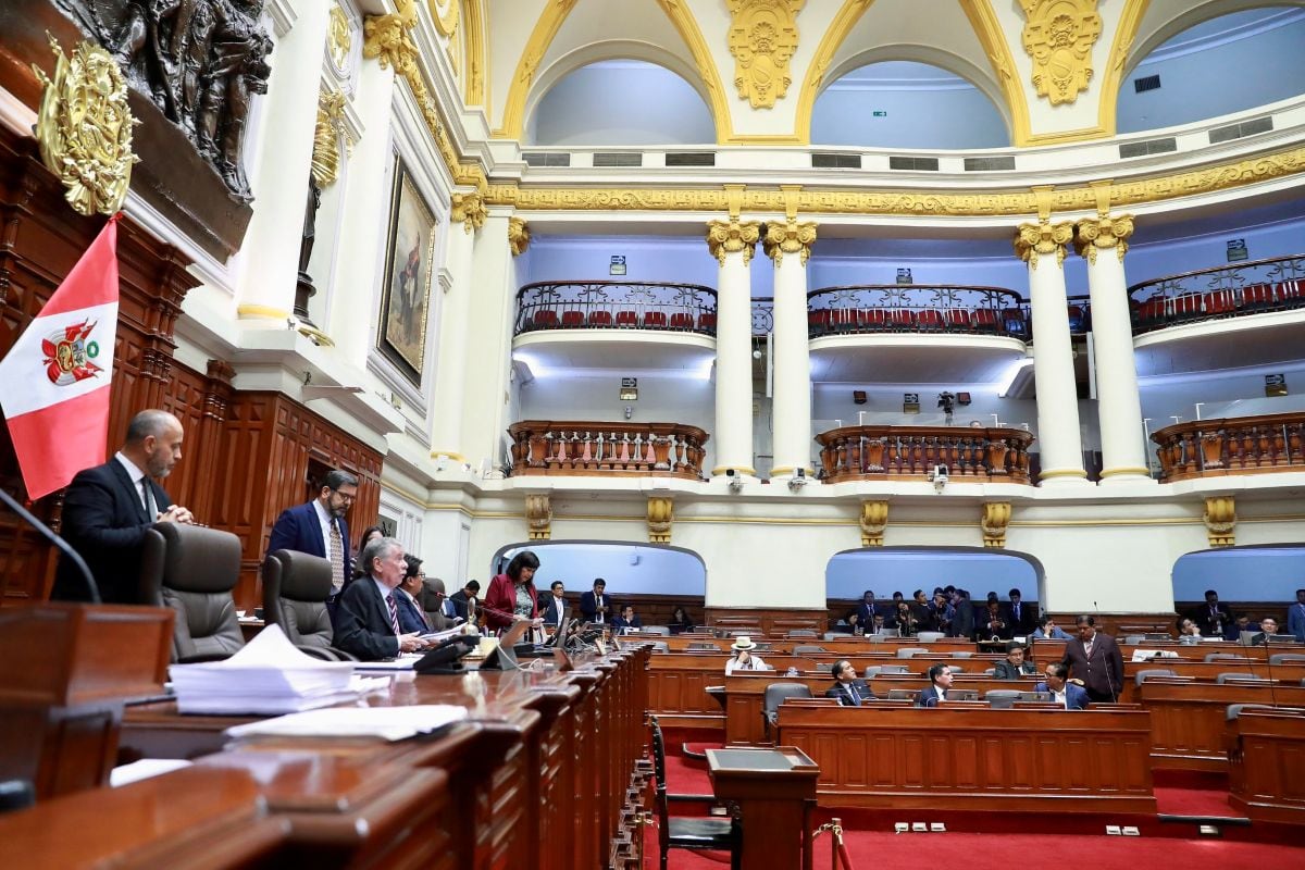 Los partidos pueden presentar 27 listas para diputados y 28 para senadores.