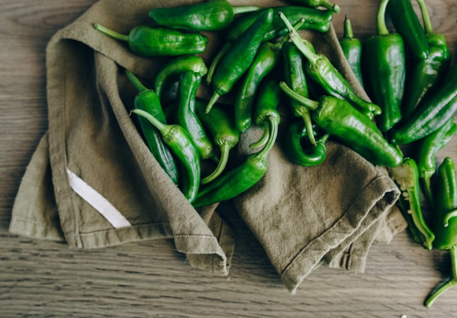 Los jalapeños fueron distribuidos principalmente a restaurantes y mayoristas, mientras continúa el retiro de los productos afectados. (Foto: Pexels)