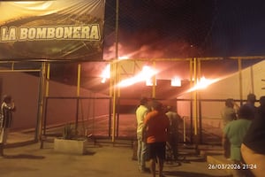 Incendio en Surco: siniestro en almacén moviliza a 18 unidades de bomberos