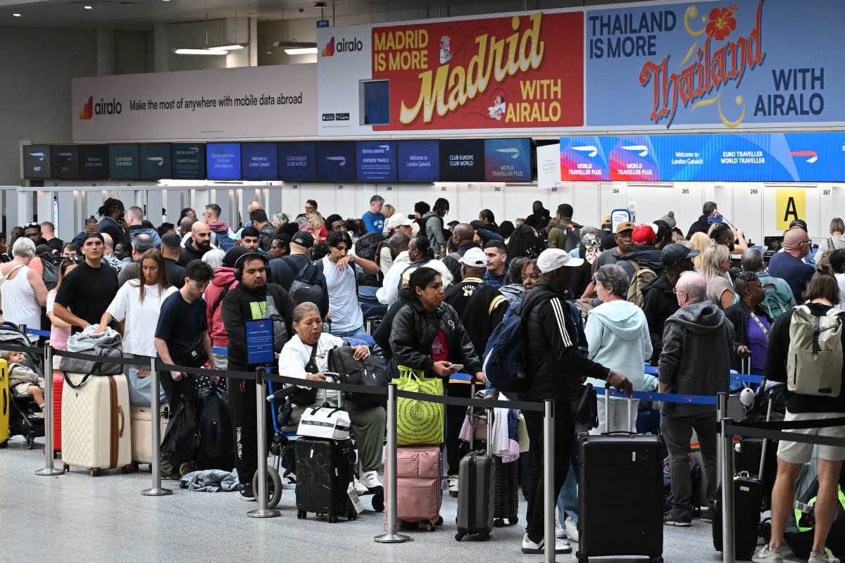 Una falla técnica deja más de 2.000 vuelos cancelados en Reino Unido