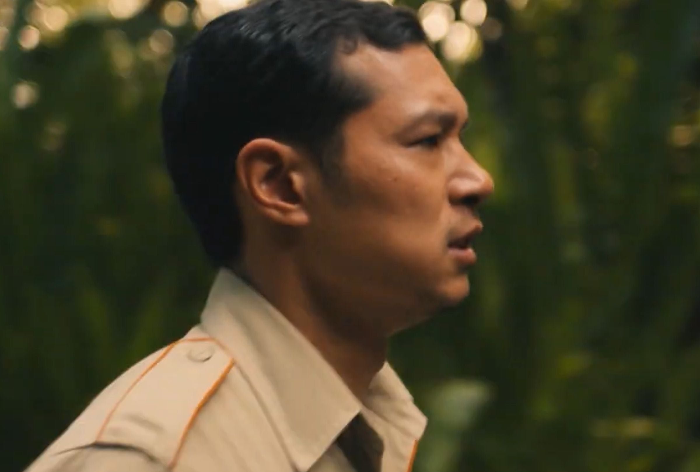 Tayme Thapthimthong interpreta a Gaitok, un guardia de seguridad a lo largo de la temporada 3 de la serie "The White Lotus" (Foto: HBO)