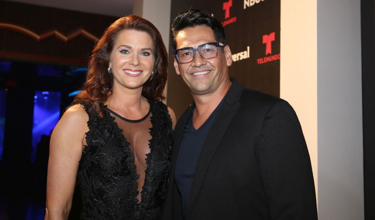 Sonya Smith y Gabriel Porras estuvieron juntos por cinco años, pero finalmente el amor se acabó por un error del actor (Foto: Telemundo)