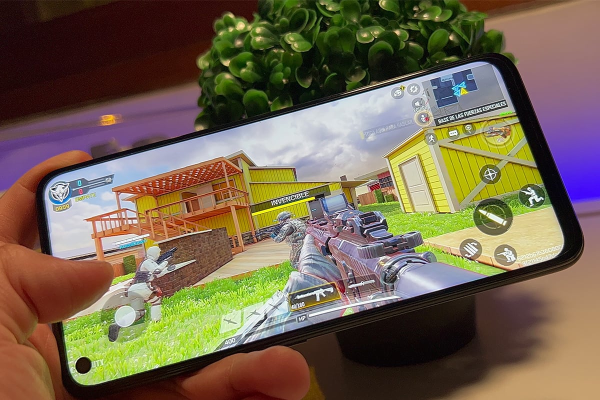 Una de las cosas que sorprende es que el realme 9i viene con Android 11, pero viene acompañada de una capa de personalización realme UI 2.0. (Foto: MAG - Rommel Yupanqui)