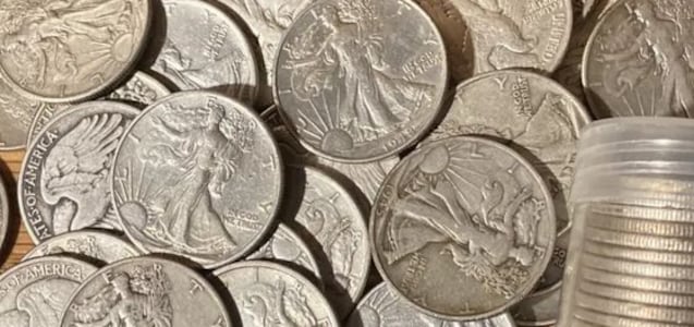 Estas monedas de 1960 pueden hacerte ganar miles de dólares
