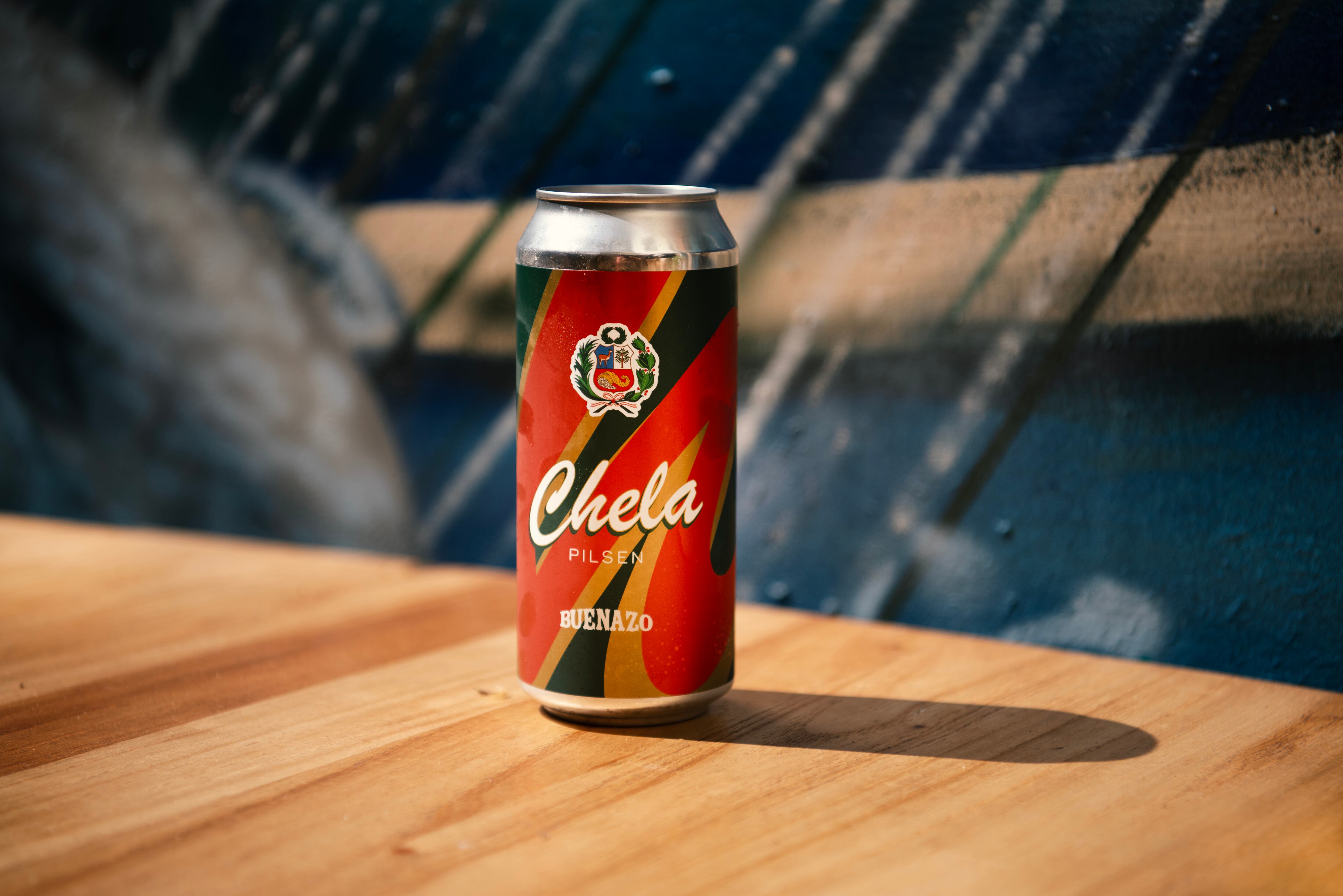 En la foto, 'Chela', la cerveza que ha lanzado Dangelo en setiembre pasado junto a unos amigos.