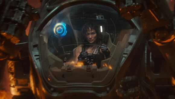 Jennifer López protagoniza "Atlas", una película de ciencia ficción de Netflix.