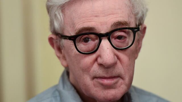 Woody Allen: editorial anula publicación de autobiografía del director tras protestas