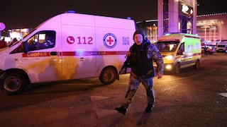 Atentado en Moscú: Guardia Nacional de Rusia busca a los terroristas en sala de conciertos tras matanza