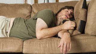 Dormir mucho y tomar siestas largas incrementan el riesgo de tener un derrame cerebral
