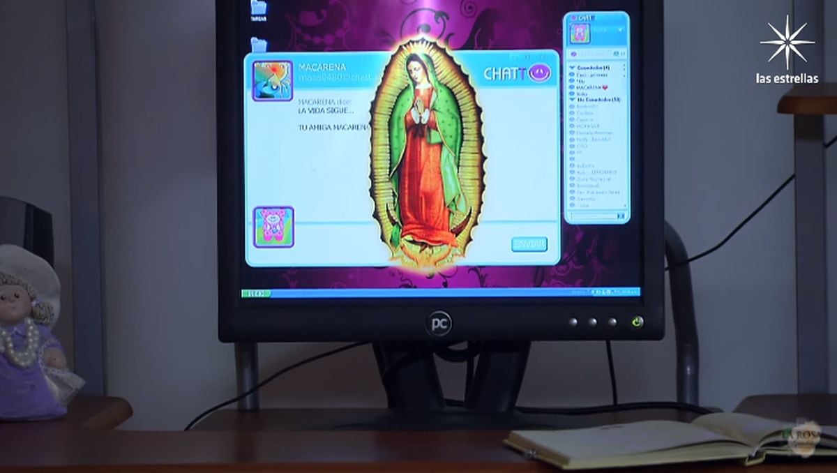La rosa también parece en una computadora (Foto: Televisa)