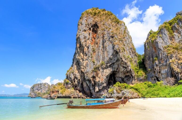 Varias playas de Tailandia, que están entre las más visitadas del mundo, se encuentran en el top de lo más sobrevalorado. (Foto referencial: Freepik)