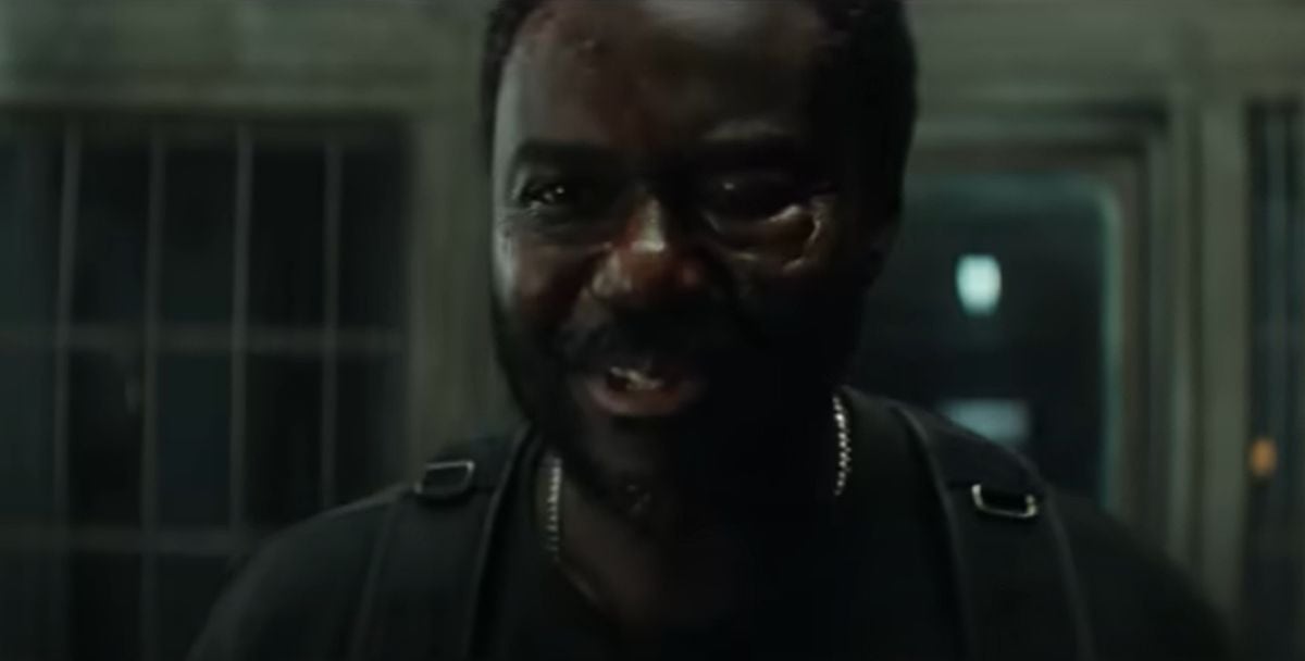 En el episodio 8 de "Alien: Earth", el rostro de Morrow tras haber sido agredido por los soldados de Prodigy (Foto: FX Productions / 20h Television)