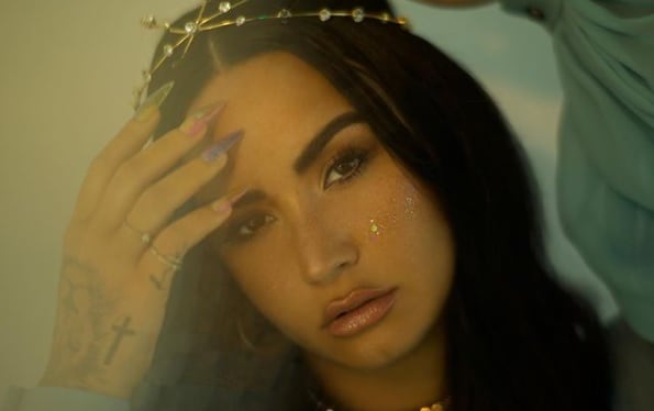 "Me enorgullece hacerles saber que me identifico como no binario y que oficialmente cambiaré mis pronombres a 'ellos' en el futuro", dijo Demi Lovato. (Foto: Demi Lovato/ Instagram)