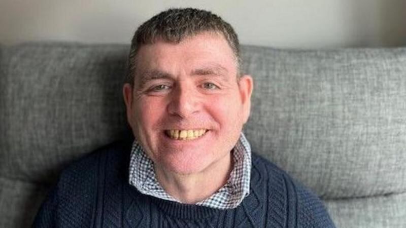 Charles Esler pasó más de 50 años viviendo tras puertas cerradas en un hospital a pesar de no padecer ninguna enfermedad grave.