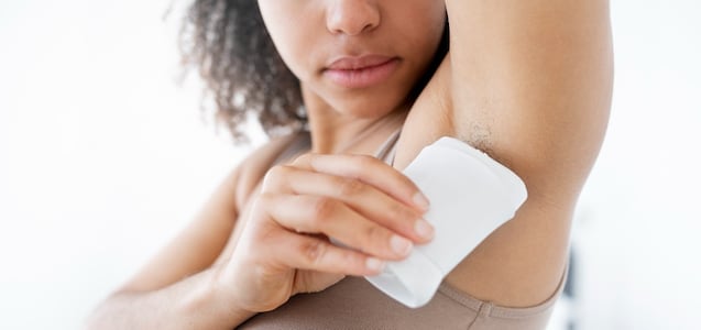 Experta en higiene revela la forma correcta de lavarse las axilas: el jabón no basta