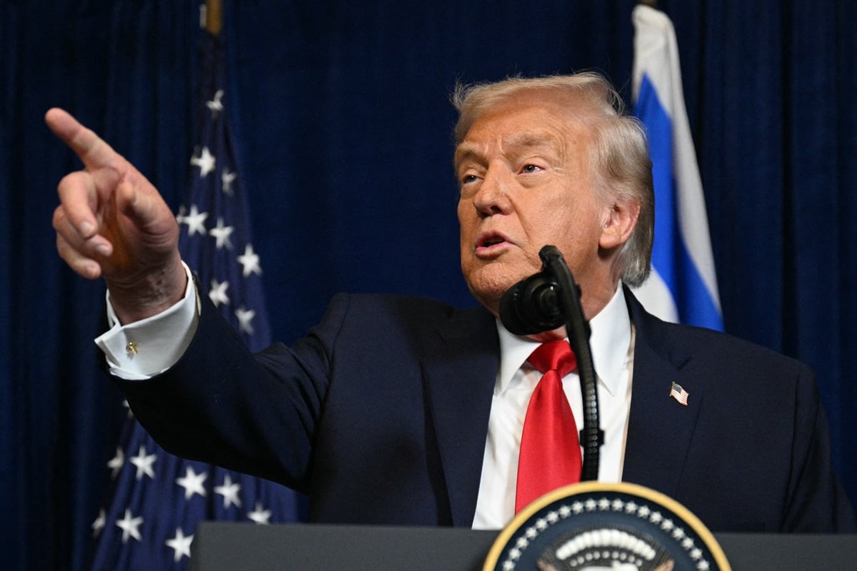El presidente de Estados Unidos, Donald Trump, responde preguntas de los periodistas durante una conferencia de prensa en Mar-a-Lago en Palm Beach, Florida, el 29 de diciembre de 2025. (Jim WATSON / AFP)