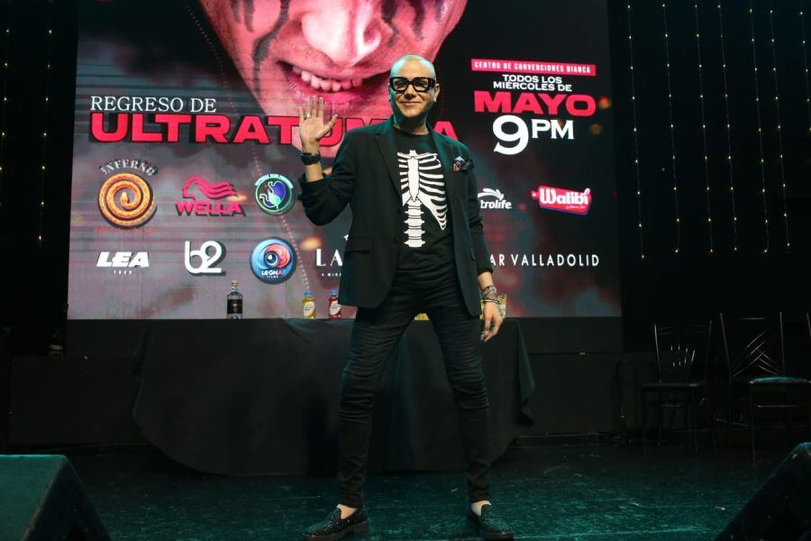 Carlos Cacho vuelve a las tablas con su unipersonal “Regreso de ultratumba”. (Foto: Instagram)