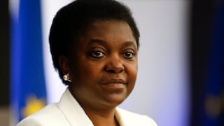 Ministra afrodescendiente en Italia pide: "No me llamen 'de color'" 