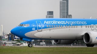 Del ultimátum de Milei a la oferta de Kicillof: la aerolínea de bandera de Argentina sigue en el limbo