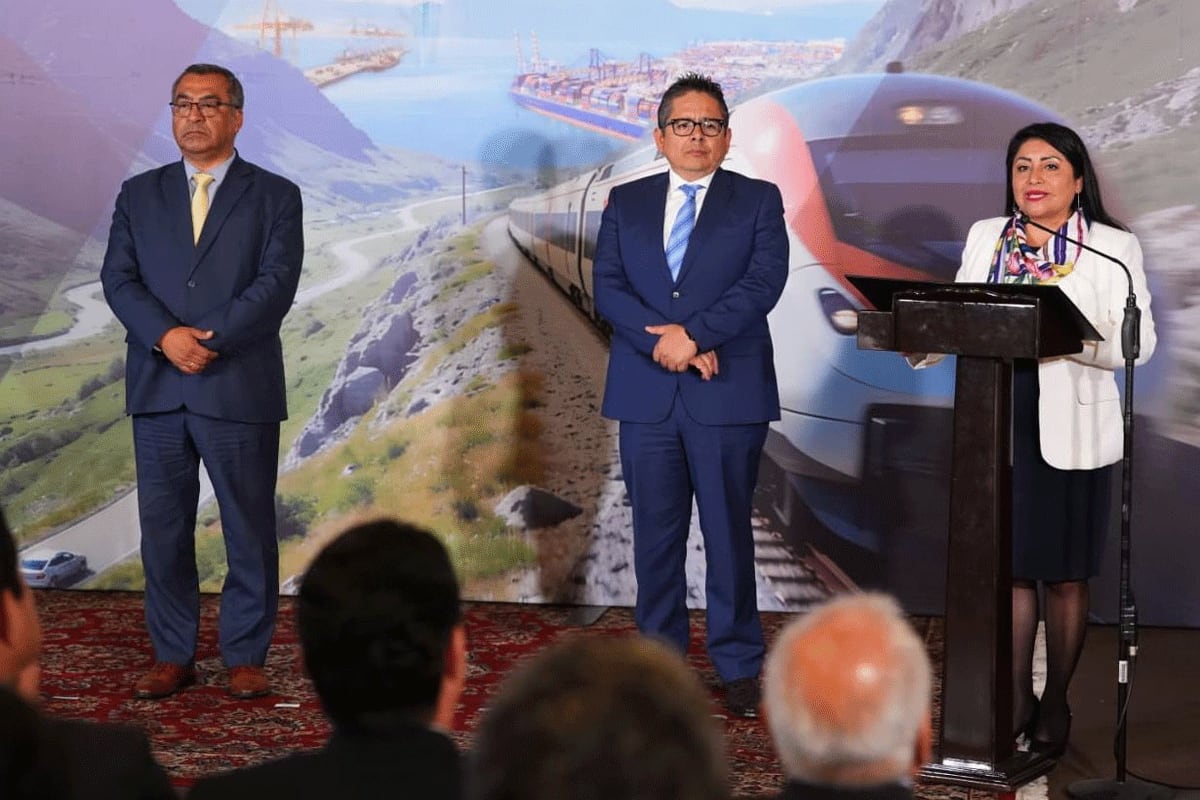 Denisse Miralles, ministra de Economía y Finanzas, durante la presentación de la cartera de proyectos. Foto: MEF.