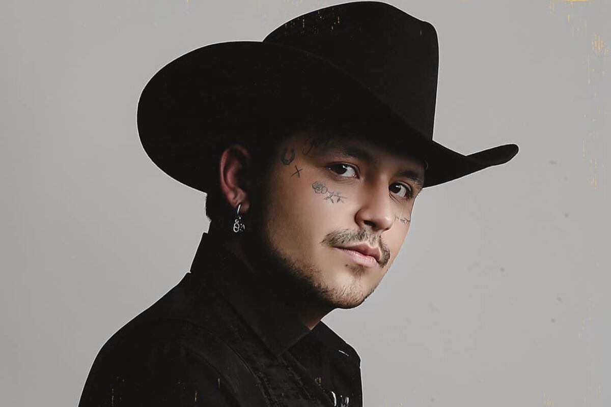 La participación de Nodal en un evento de Telemundo habría causado su veto (Foto: Christian Nodal / Facebook)