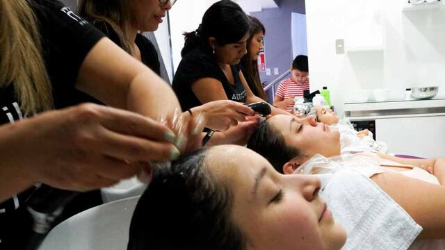 Congreso: aprueban dictamen que propone establecer una tasa especial de IGV a peluquerías y otros tratamientos de belleza