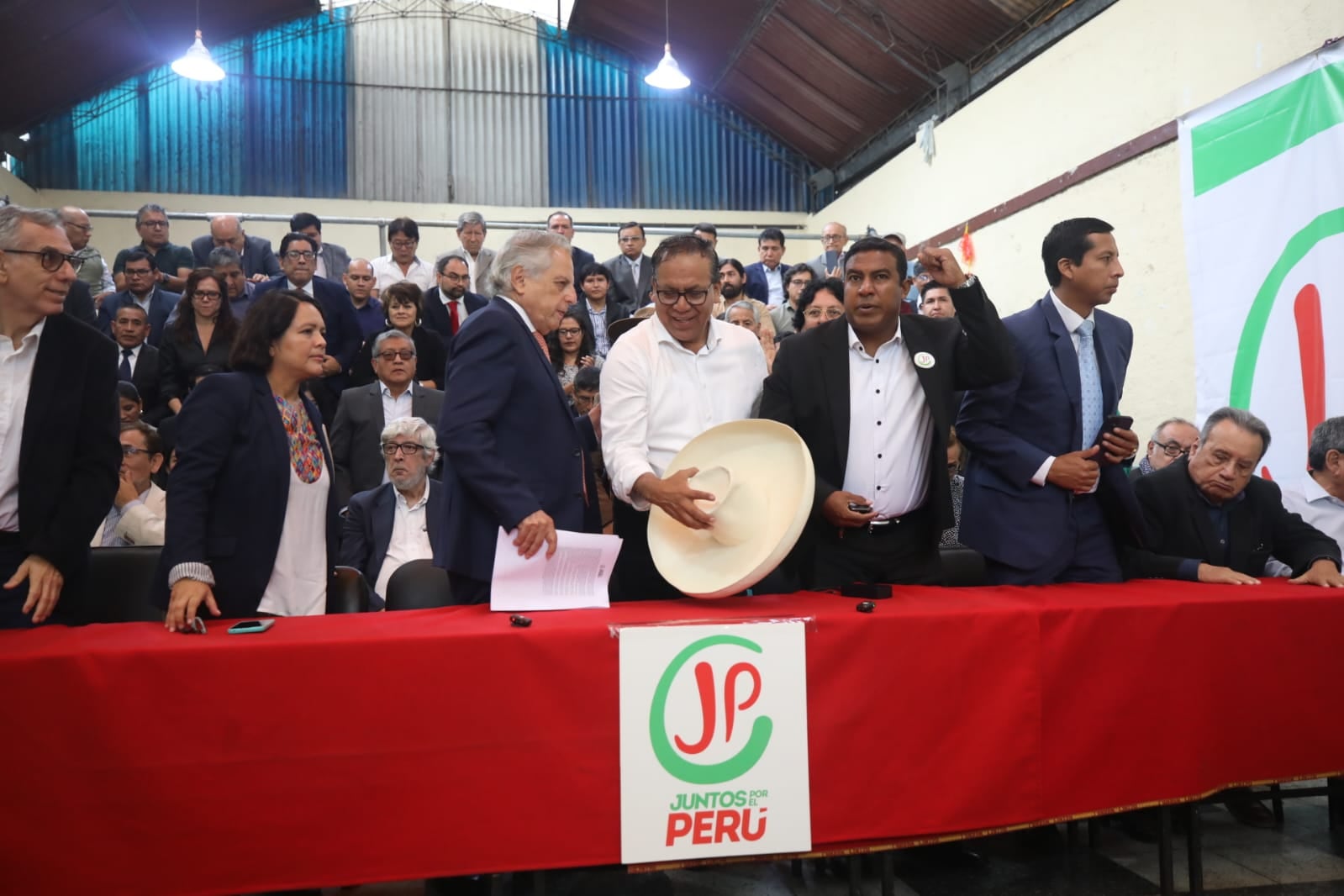 Presentación del nuevo Plan de gobierno de Juntos por el Perú. Foto: Diana Marcelo/ @photo.gec