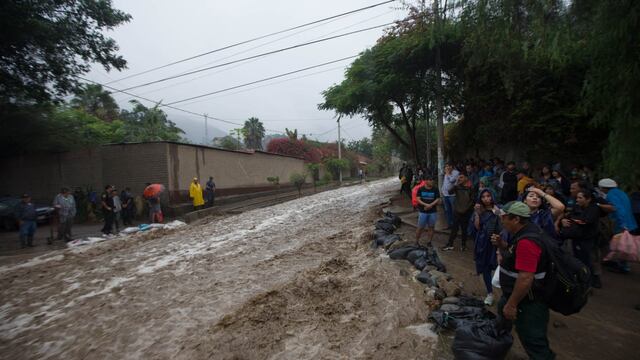 Reportan deslizamientos y huaicos en Chaclacayo, Chosica, Carabayllo y Punta Hermosa | VIDEO