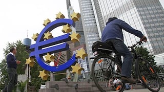 Unión Europea sale de la recesión tras crecer 0,3% en segundo trimestre