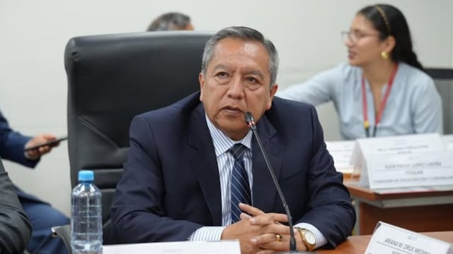 Gobierno retira a Jaime Moreno de la presidencia ejecutiva de EsSalud por pérdida de confianza