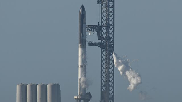 Gran cohete de SpaceX no puede despegar por un problema técnico
