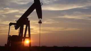 El petróleo cae a pesar del conflicto en Medio Oriente
