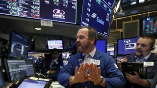 Wall Street se desploma al cierre y extiende las pérdidas de jornadas previas