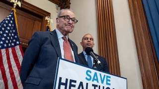 EEUU: sondeo revela que afiliados a seguro médico subsidiado ya enfrentan dificultades para pagarlo