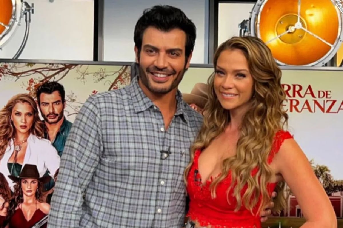 Carolina Miranda y Andrés Palacios son protagonistas de "Tierra de Esperanza" (Foto: tlnovelas_lily / Instagram)