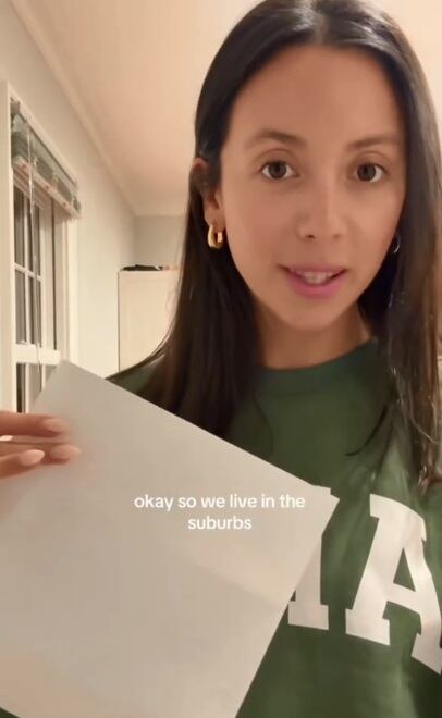 Michelle Hernández, una de las vecinas de Doug, recibió la invitación escrita a mano. (Foto: @meeesher)