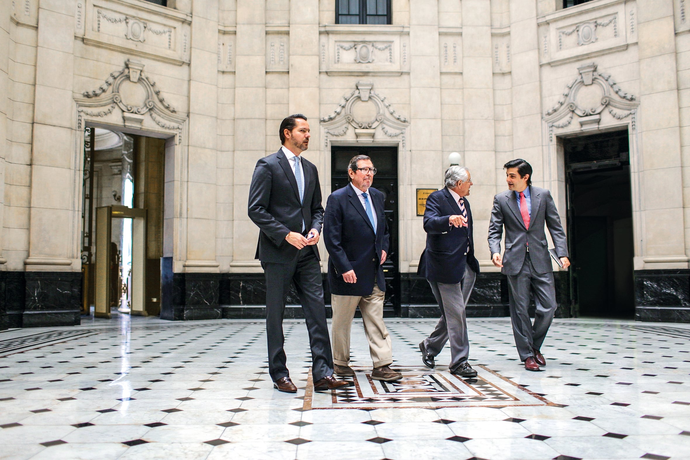 Es la primera vez en la historia de El Comercio que cuatro directores se reúnen en un mismo salón y brindan una entrevista en la que reflexionan sobre la compleja misión de liderar al principal medio de comunicación del Perú.
