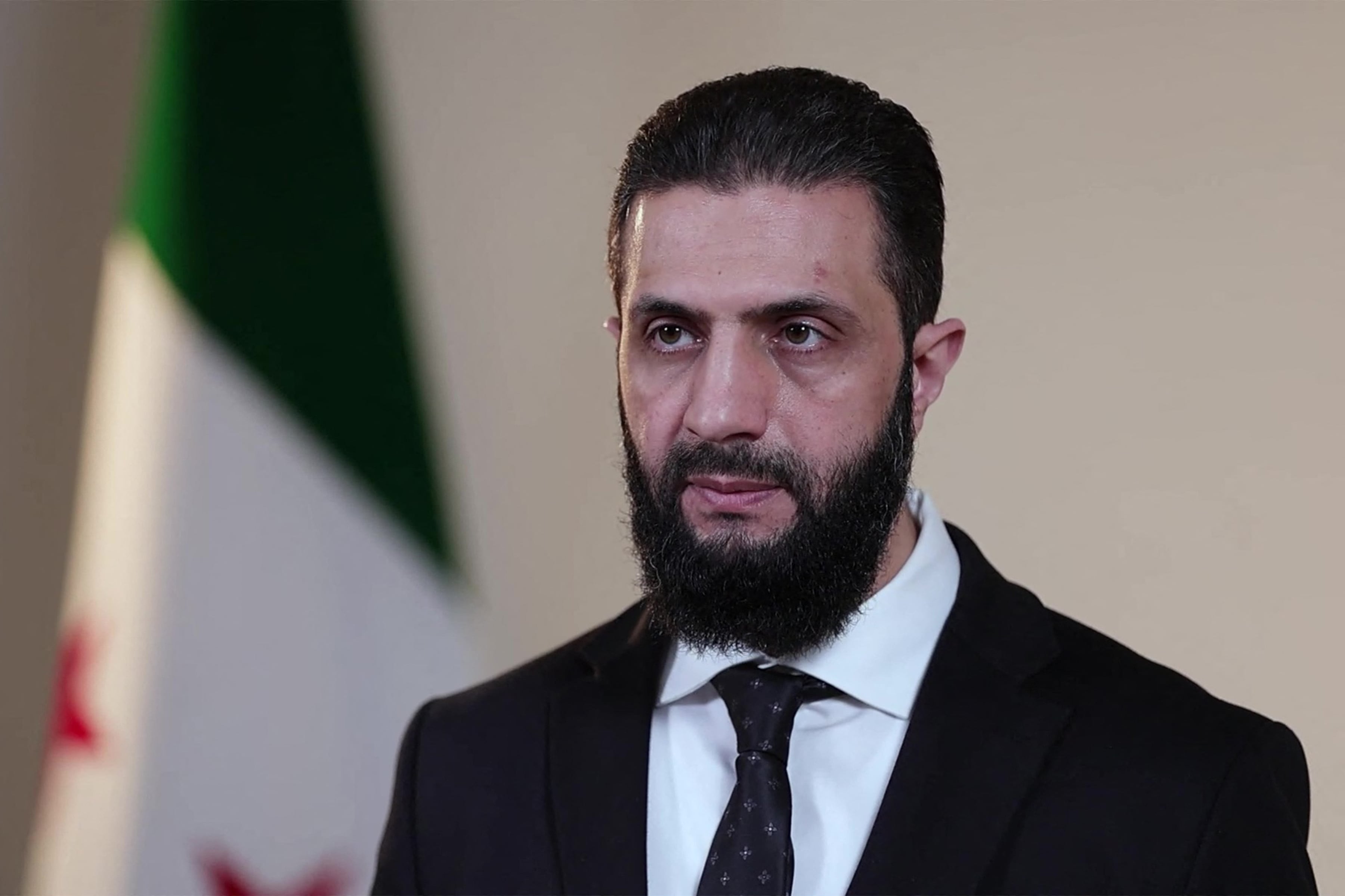 Ahmed al Sharaa hablando en Damasco el 9 de marzo de 2025.(Foto de la Presidencia siria / AFP).