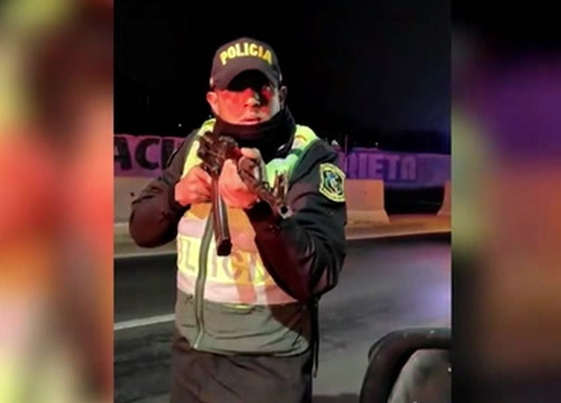 Según se escucha en el TikTok, el hombre encañonado se encontraba en la compañía de su hijo. Foto: América Noticias